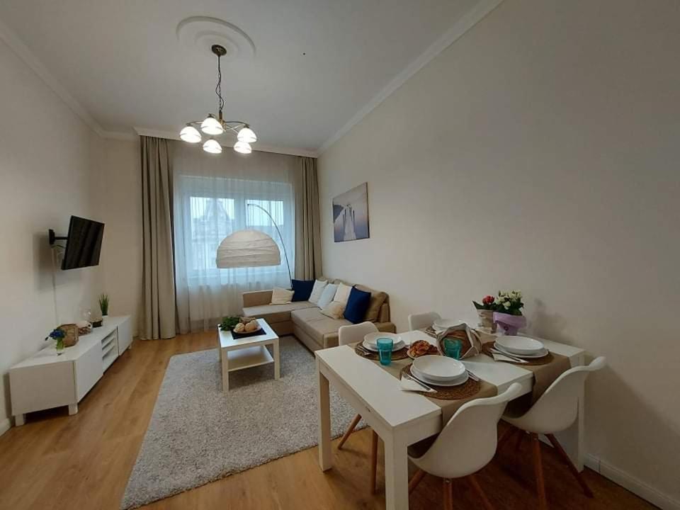 Alfoeldi Palace Apartman Debrecen Esterno foto