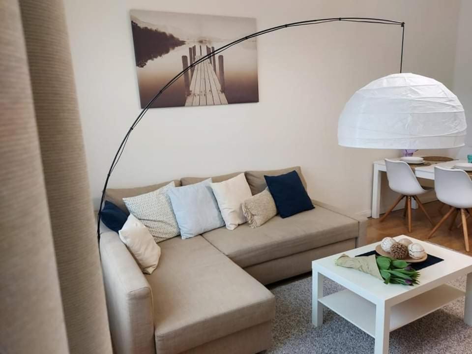 Alfoeldi Palace Apartman Debrecen Esterno foto