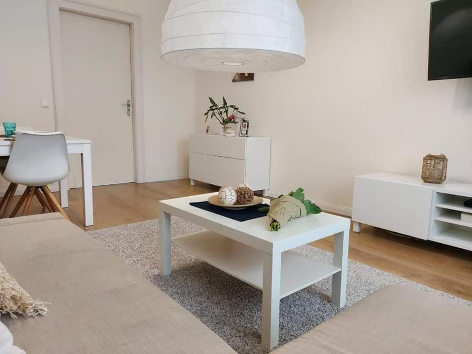 Alfoeldi Palace Apartman Debrecen Esterno foto