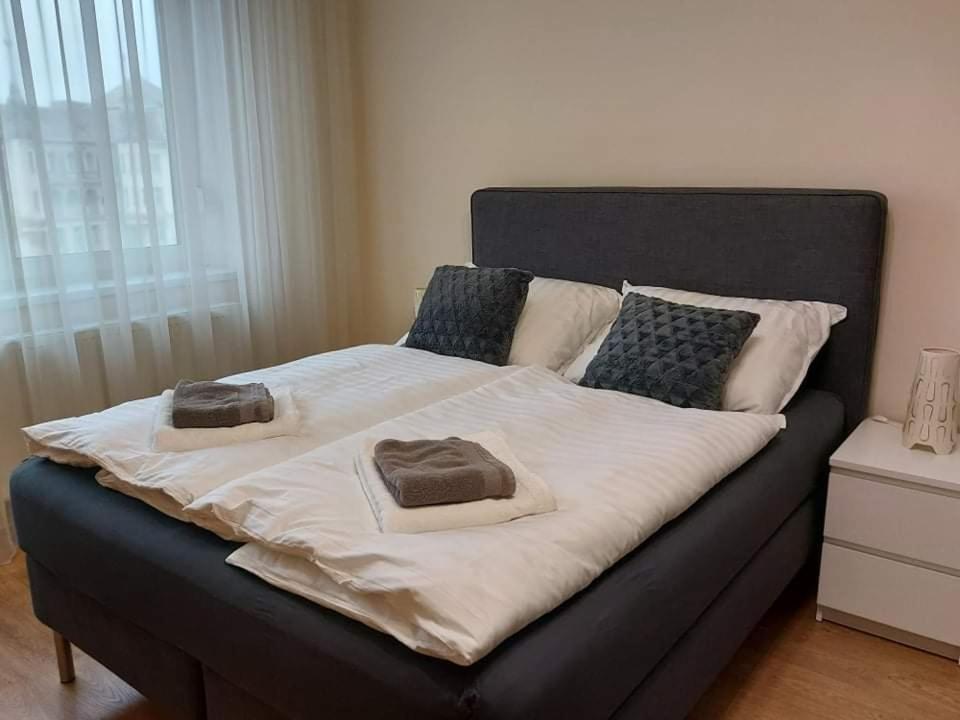 Alfoeldi Palace Apartman Debrecen Esterno foto