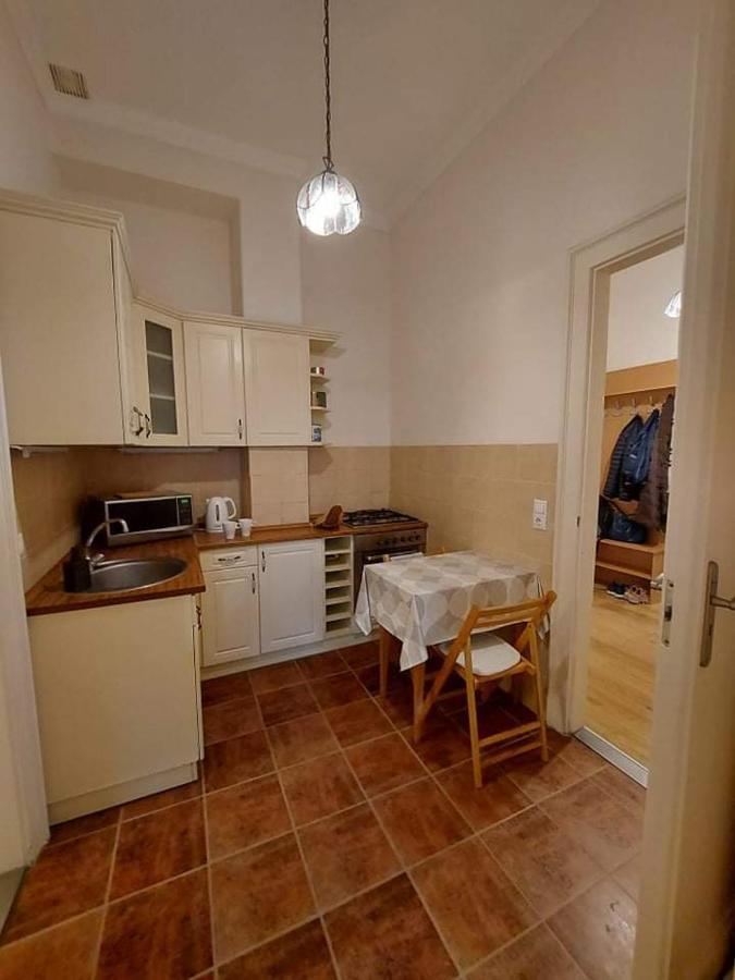 Alfoeldi Palace Apartman Debrecen Esterno foto