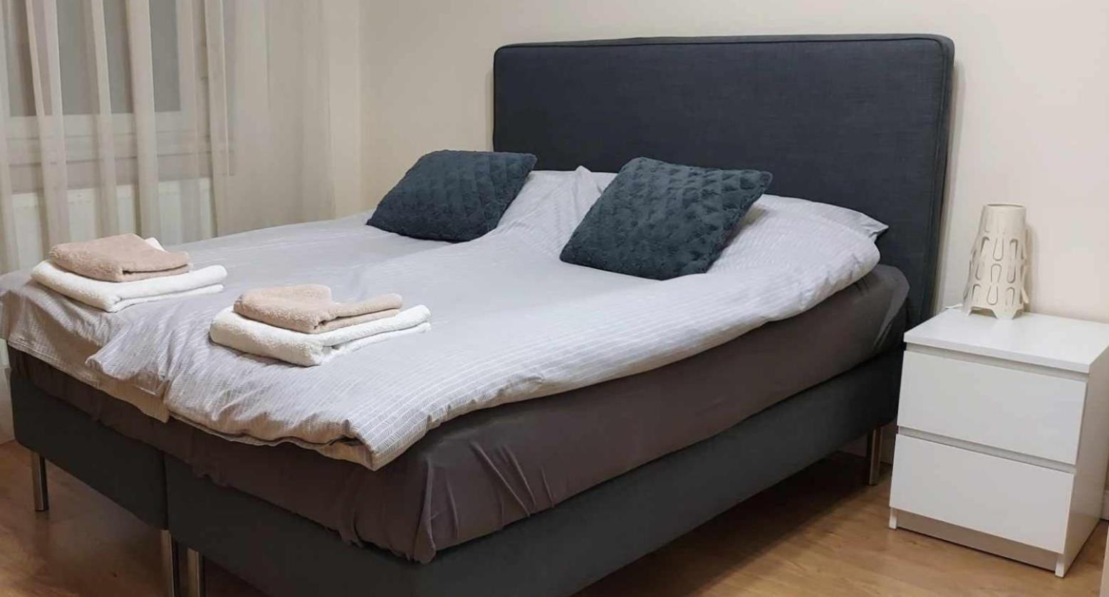 Alfoeldi Palace Apartman Debrecen Esterno foto