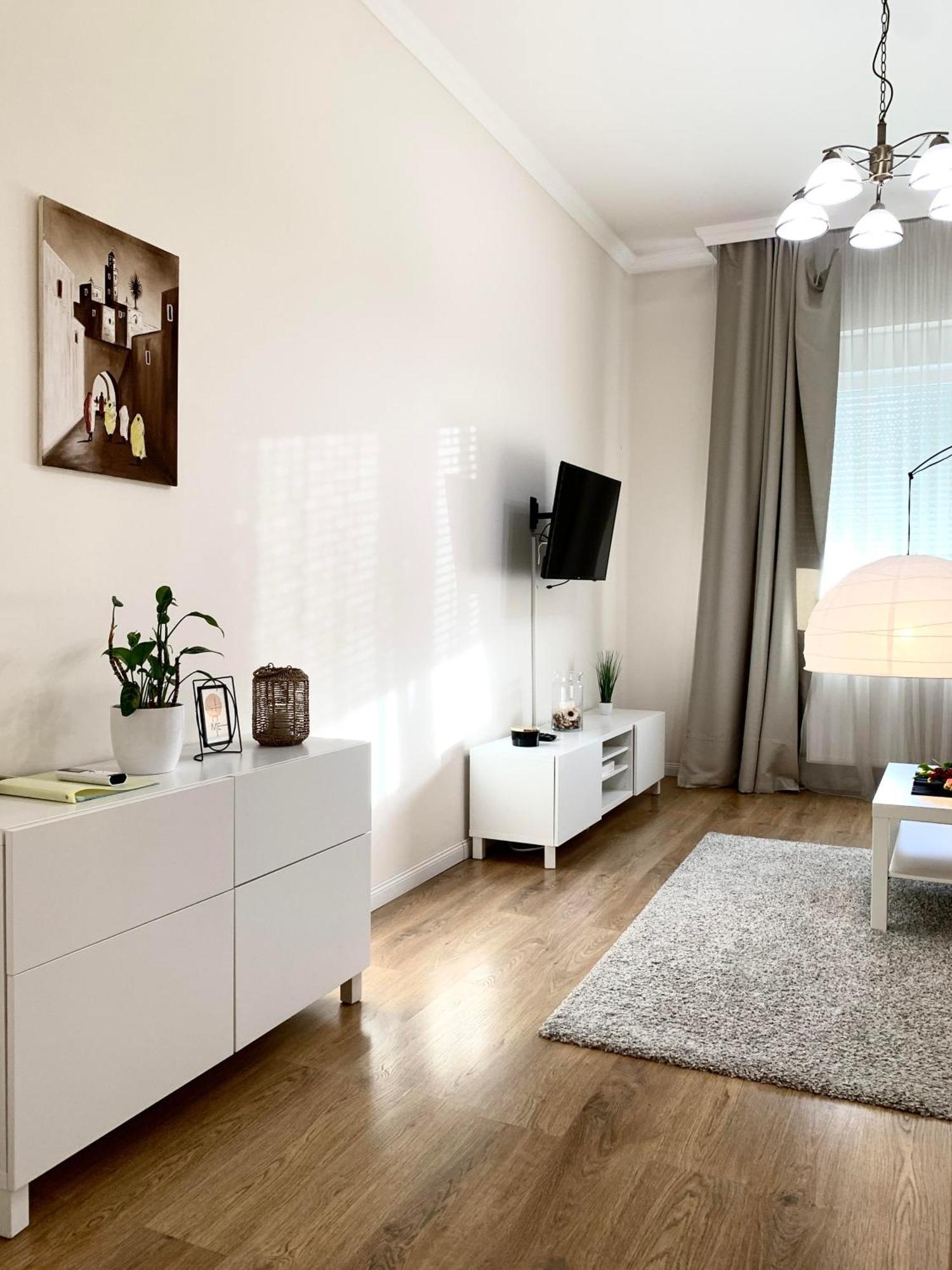 Alfoeldi Palace Apartman Debrecen Esterno foto